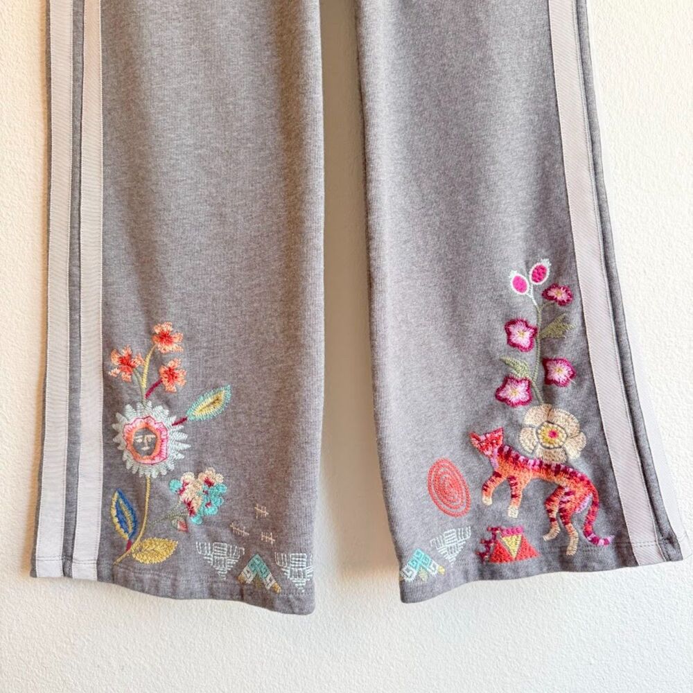 Johnny Was Griffin Wide Leg Ribbon Pant in Embroidered Grey Marled size Small - Picture 10 of 16
